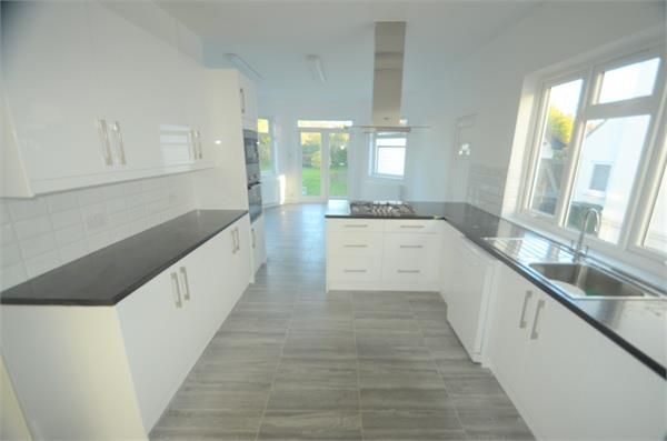 Property photo 1 of 13 4