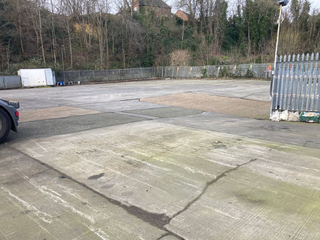 Property photo 2 of 5