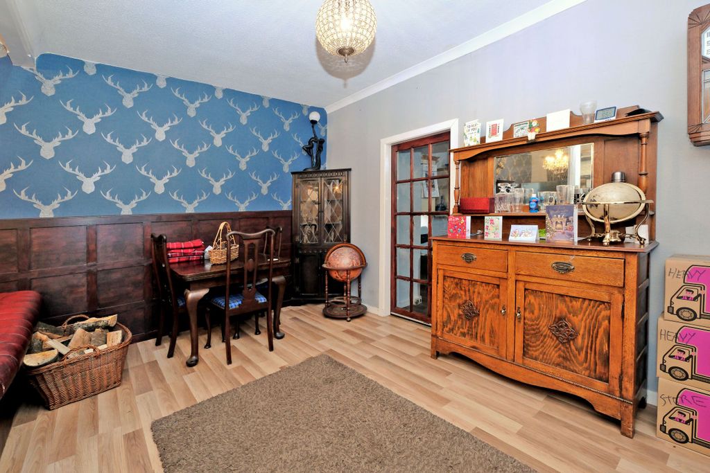 Property photo 1 of 28