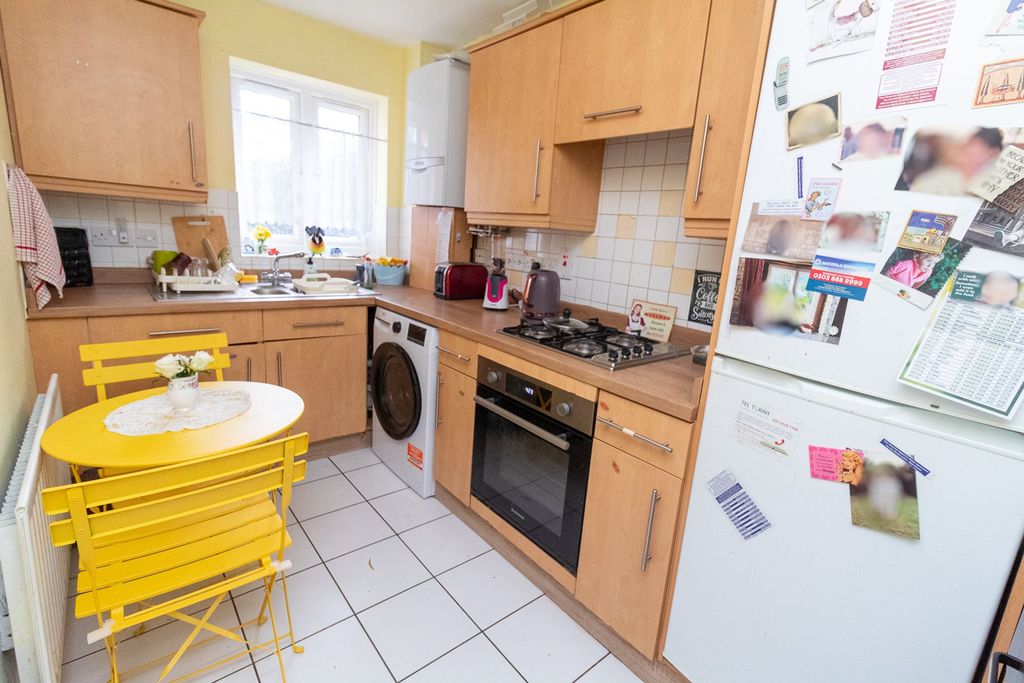 Property photo 3 of 7