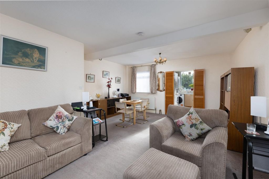 Property photo 1 of 19 Picture No. 28