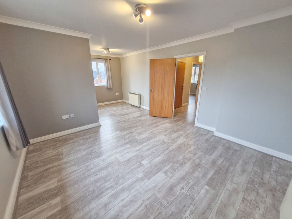 Property photo 3 of 32 4641259