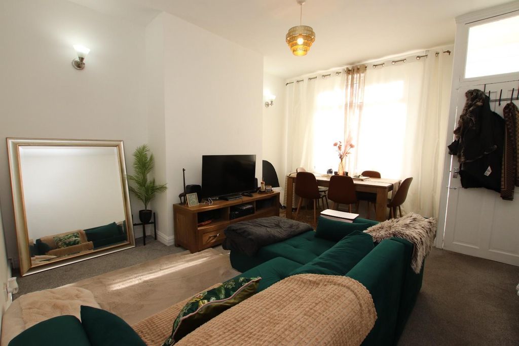 Property photo 2 of 6 Img_8414.Jpg