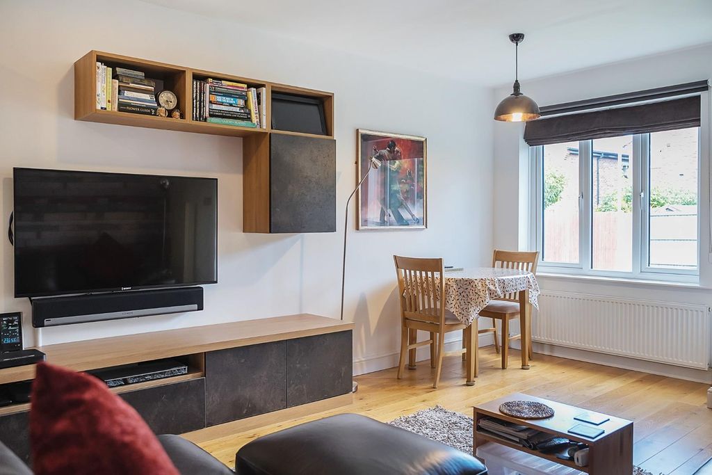 Property photo 3 of 21 1330935-14-6890d3592Beef.Jpg