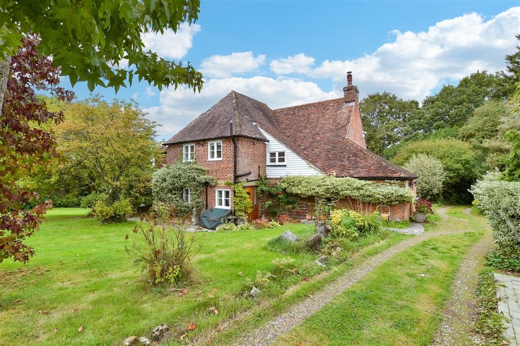 Property photo 2 of 17 External (Web)