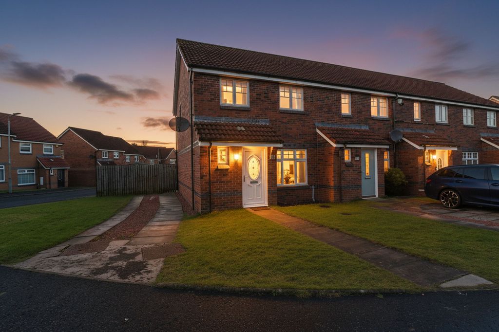 Property photo 3 of 27