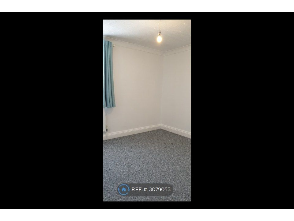 Property photo 2 of 6 Double Bedroom 2