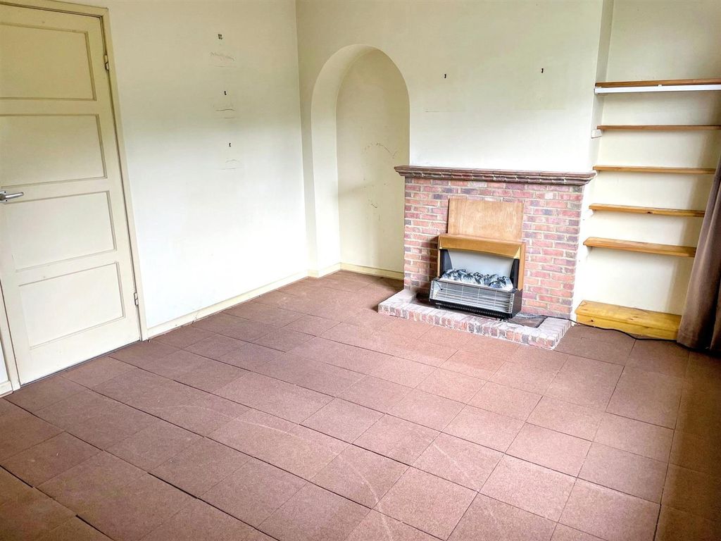 Property photo 2 of 11 Sitting Room