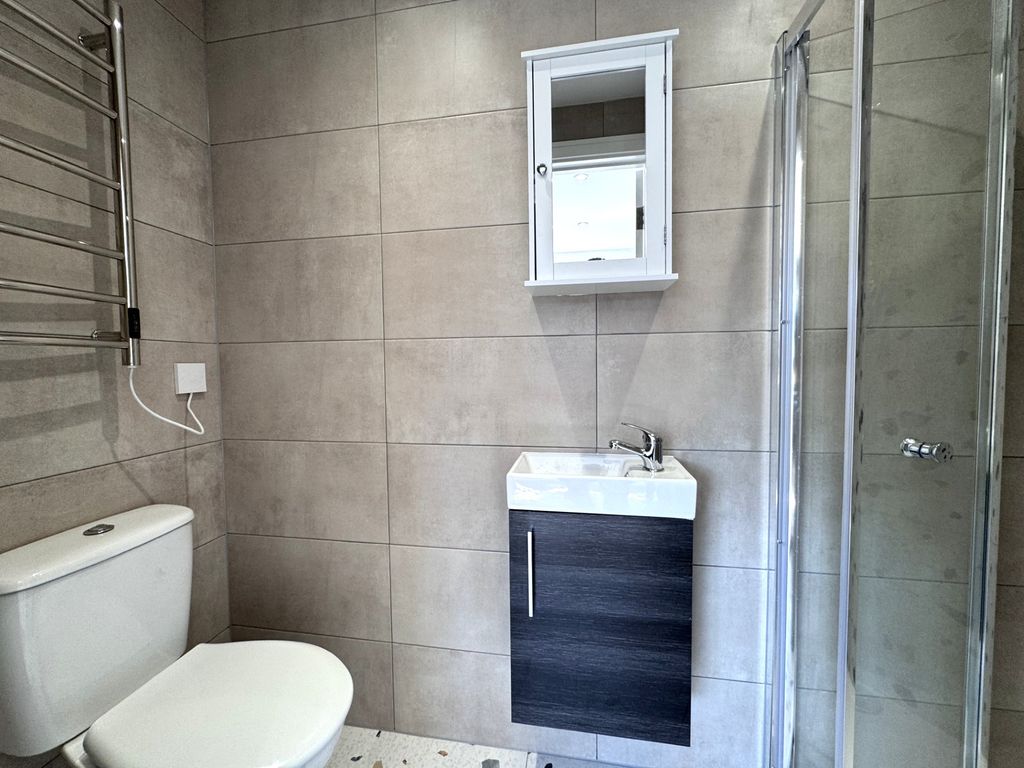 Property photo 3 of 3