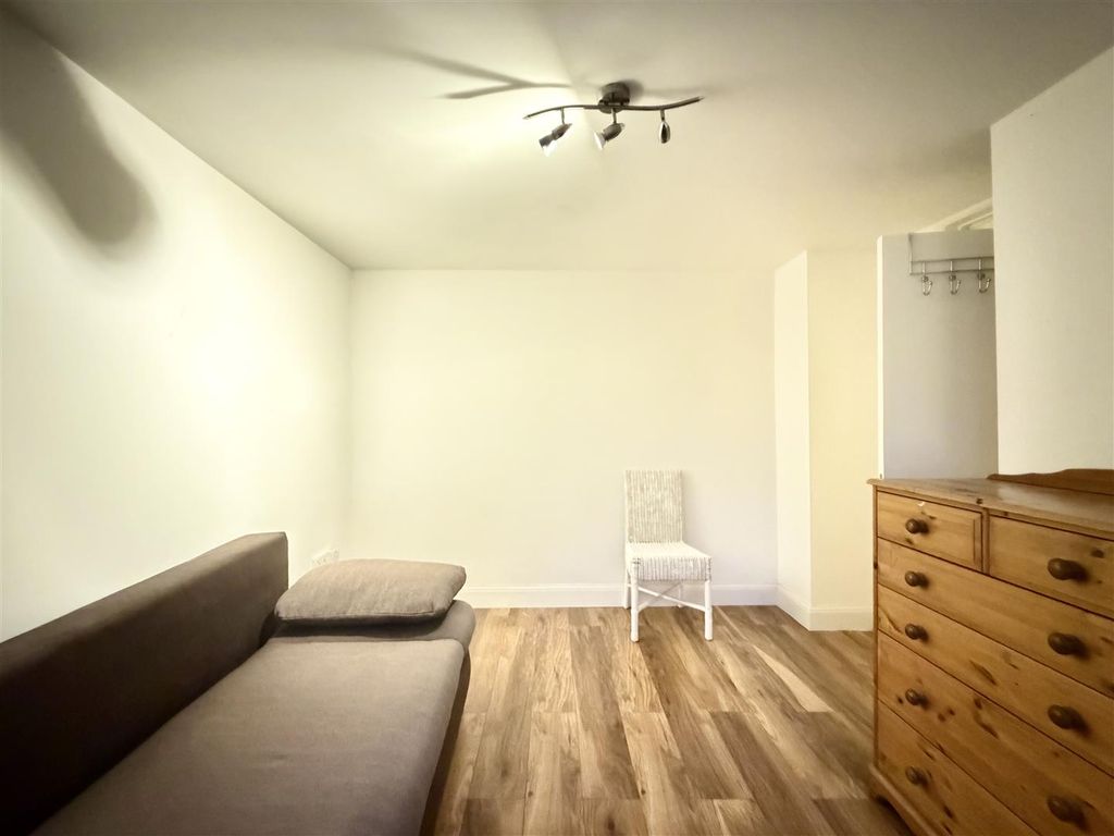 Property photo 3 of 15 Img_7452.Jpeg