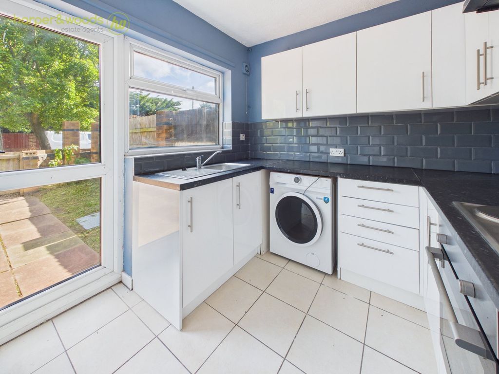Property photo 3 of 25