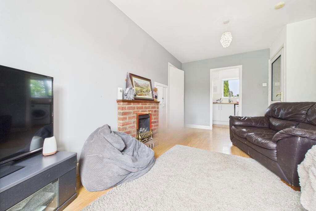 Property photo 2 of 29