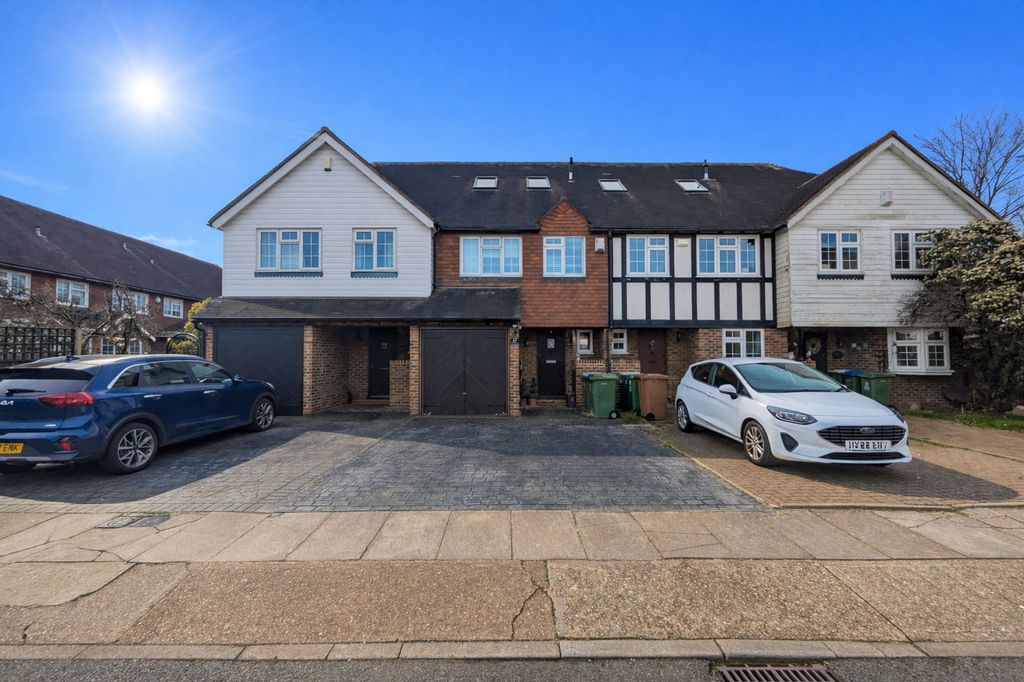 Property photo 1 of 2