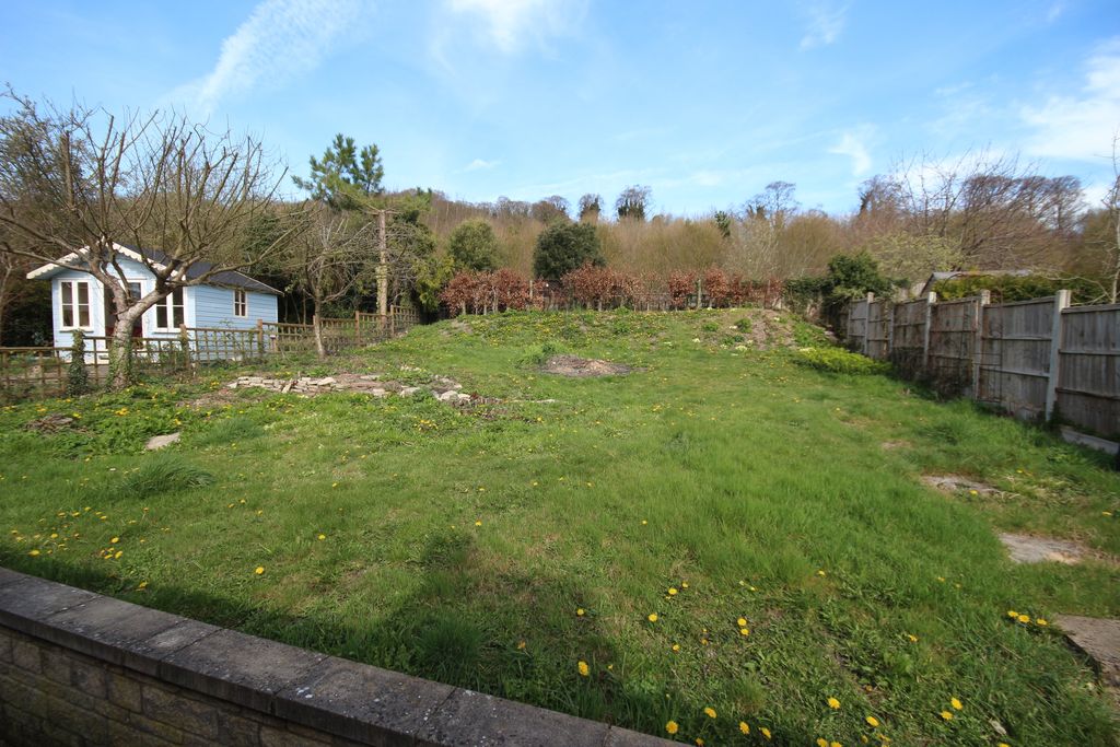 Property photo 2 of 11
