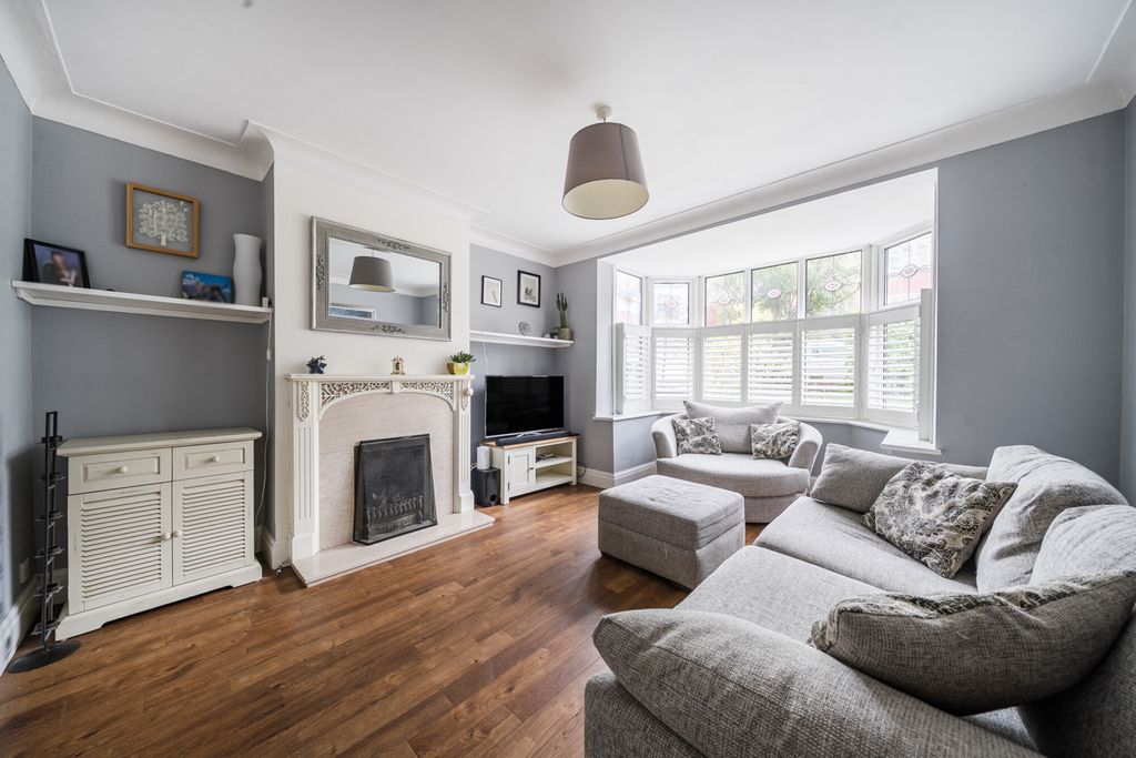 Property photo 2 of 19 Reception