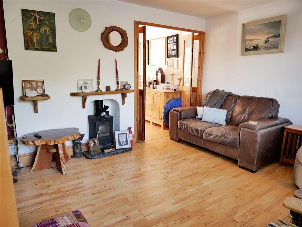 Property photo 2 of 21 P1560101.Jpg