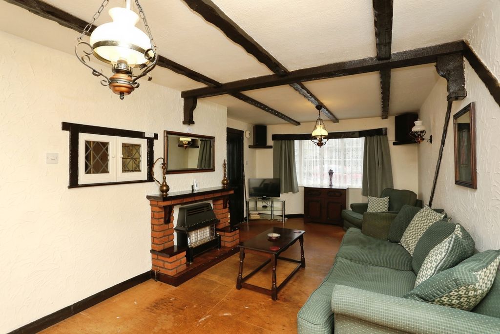 Property photo 2 of 17 Photo