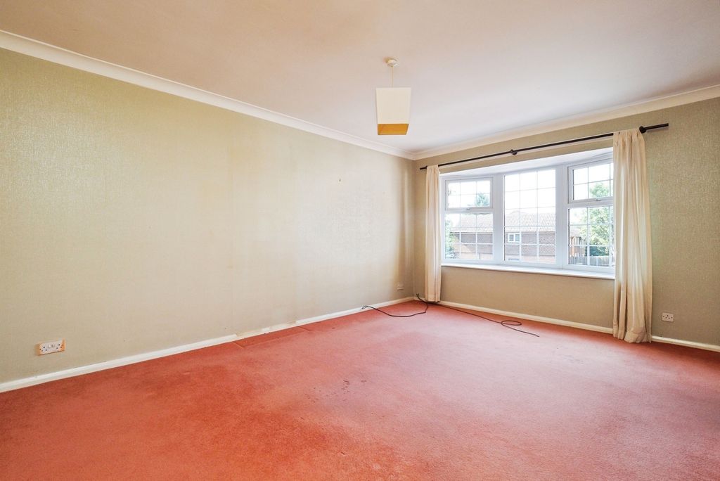 Property photo 2 of 17 Photo