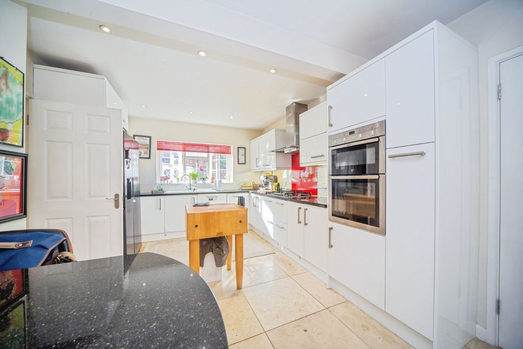 Property photo 3 of 17 Pbox-Img.Jpg