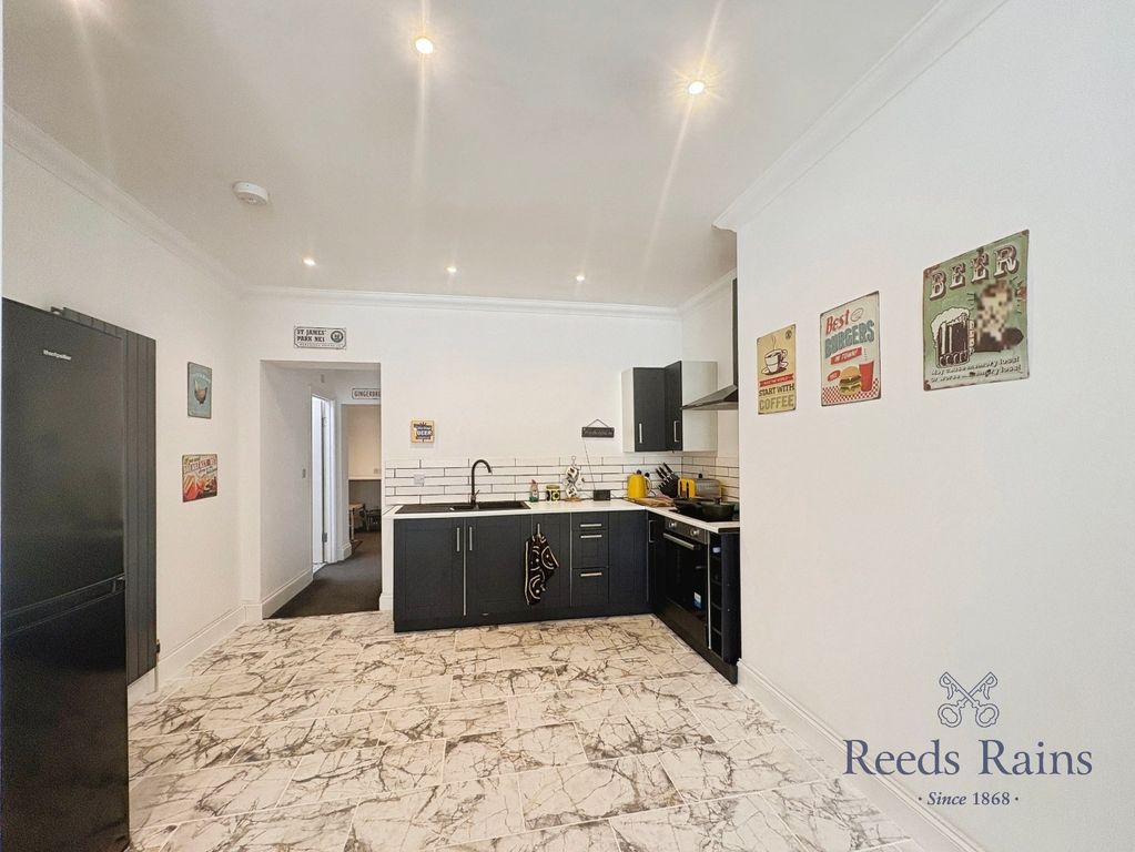 Property photo 3 of 15 Picture No. 14