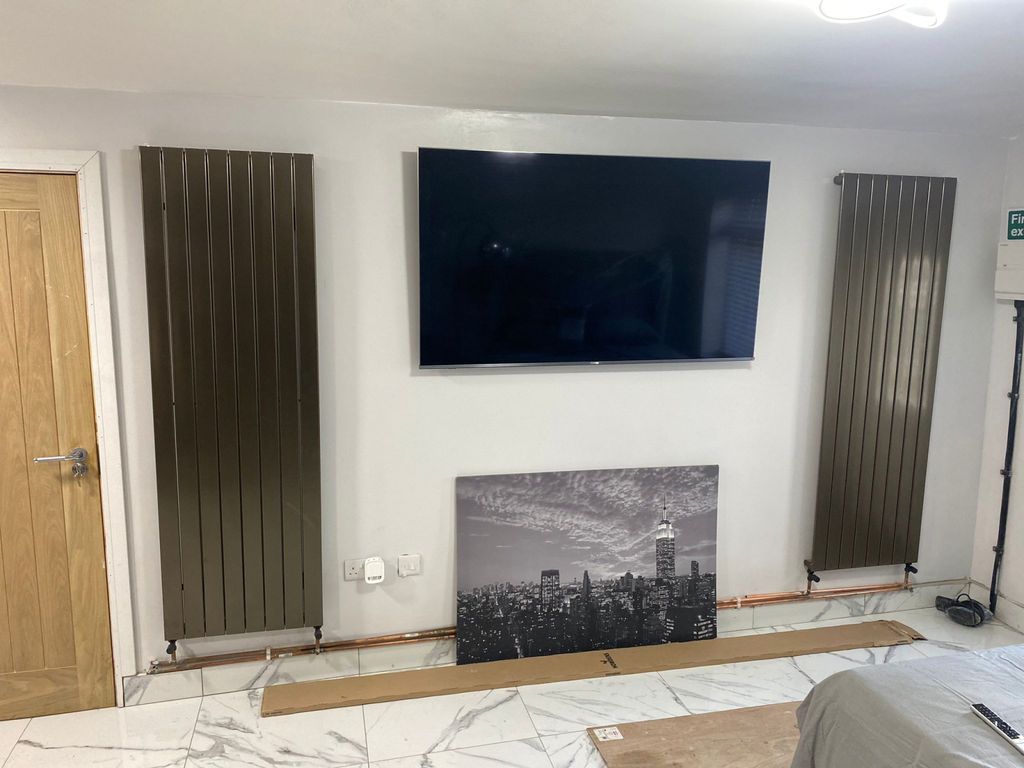 Property photo 3 of 9 Gallery