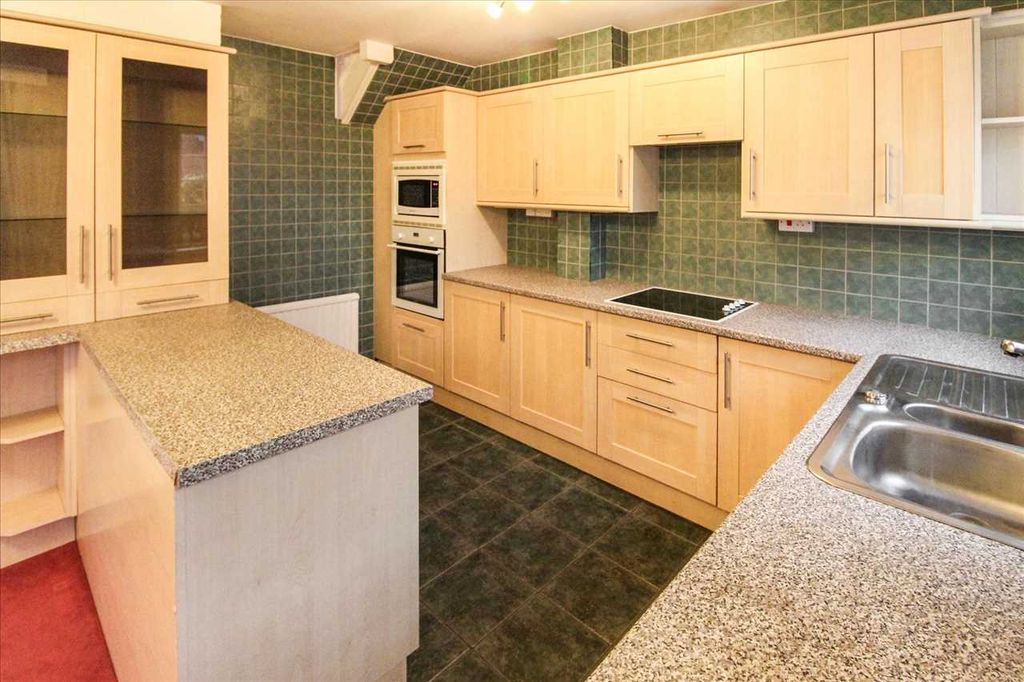 Property photo 3 of 22