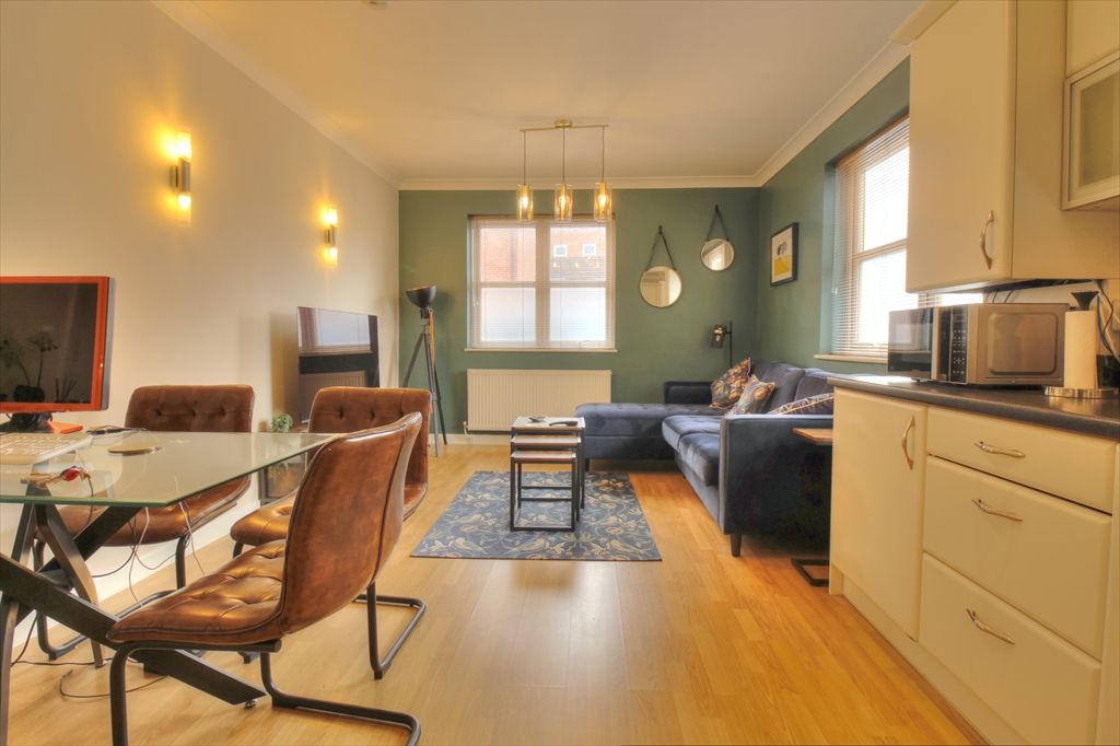 Property photo 3 of 14