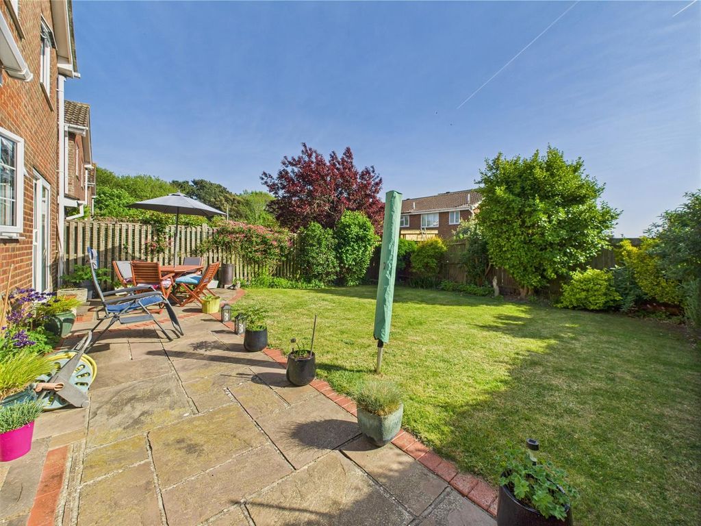 Additional image 13 of 4 bed detached house for saleChatsworth Avenue, Telscombe Cliffs, Peacehaven BN10