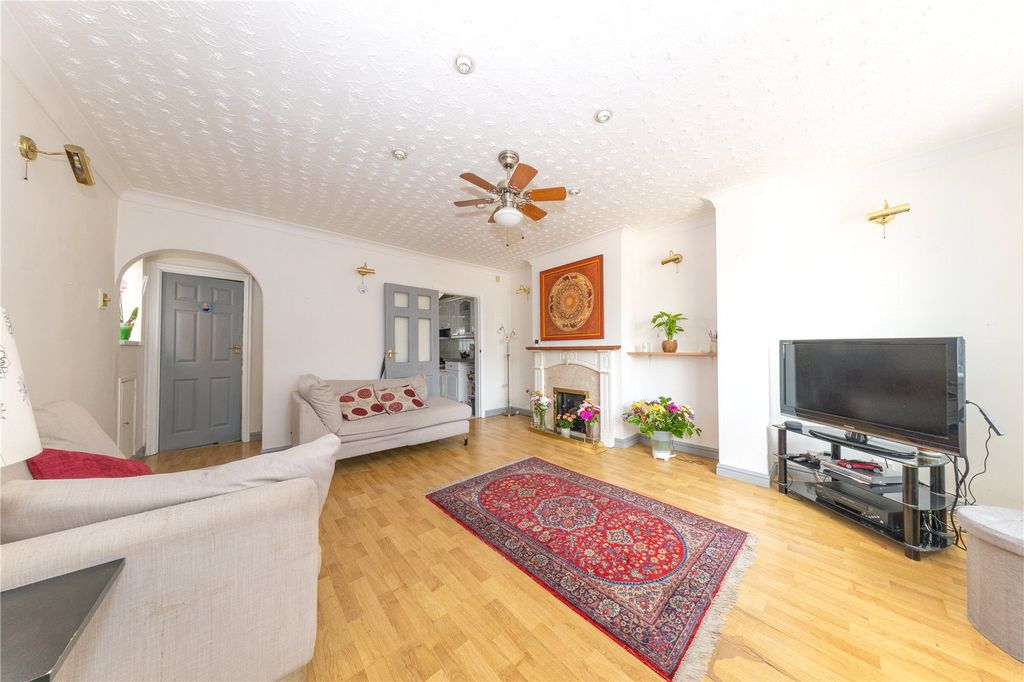 Property photo 2 of 23 Picture No. 09