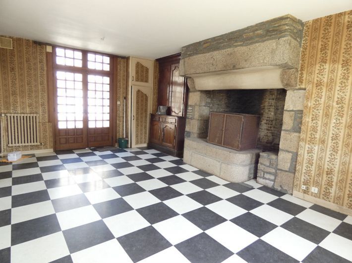 Property photo 2 of 8