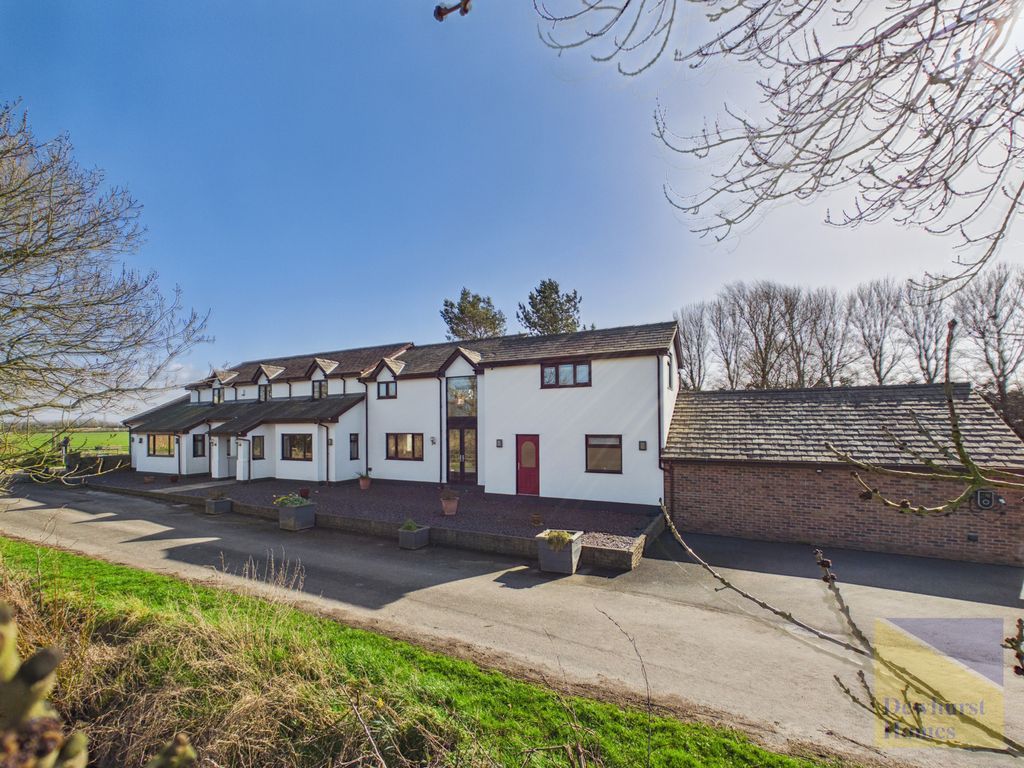 Property photo 1 of 43