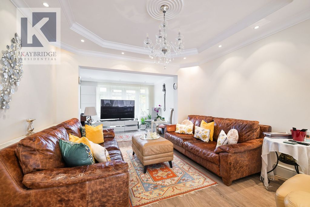 Property photo 3 of 19 Ruxley Lane, Epsom - Kt19 0Hy