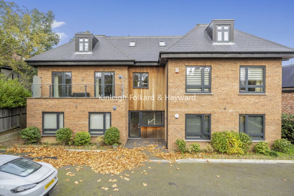 Property photo 1 of 11 4855B836-Aa1F-4c03-A
