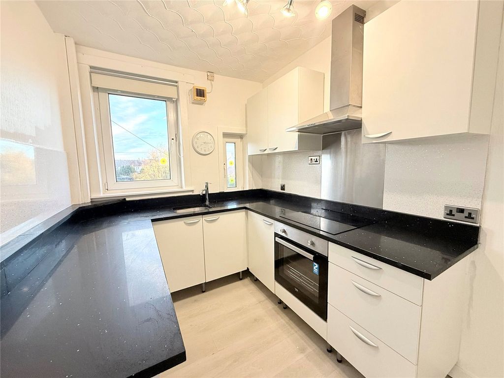 Property photo 2 of 10 Picture No. 05