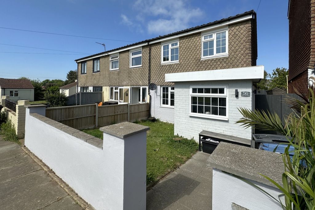 Property photo 1 of 11 Photo 6