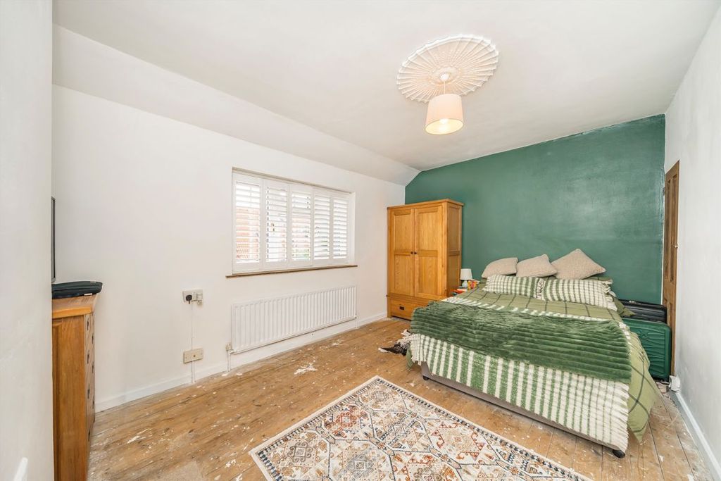 Property photo 3 of 5