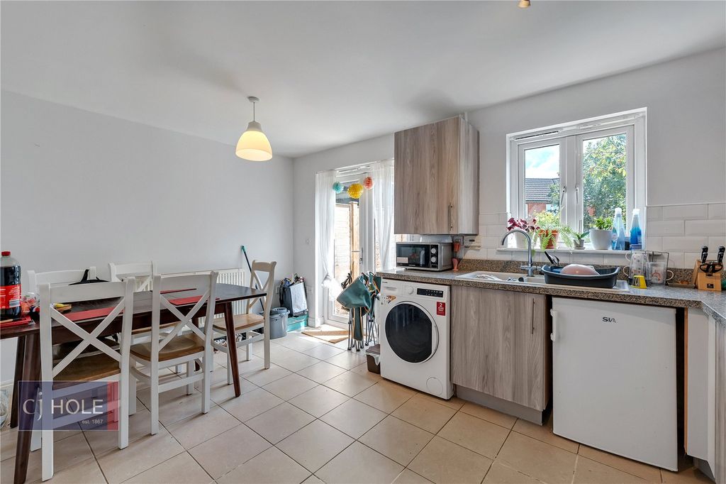 Property photo 1 of 38 Picture No. 27