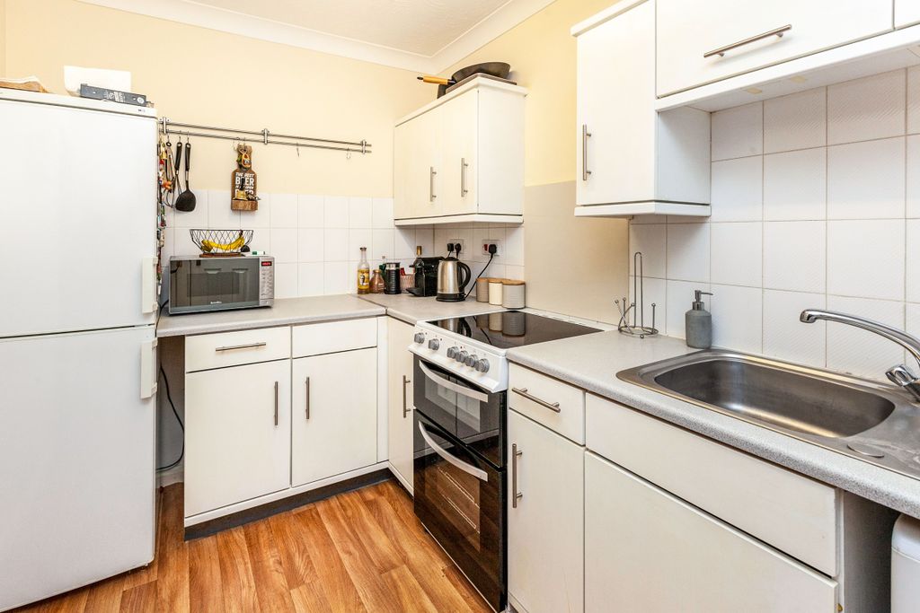 Property photo 2 of 9 4B9Ef54c-382B-401B-B