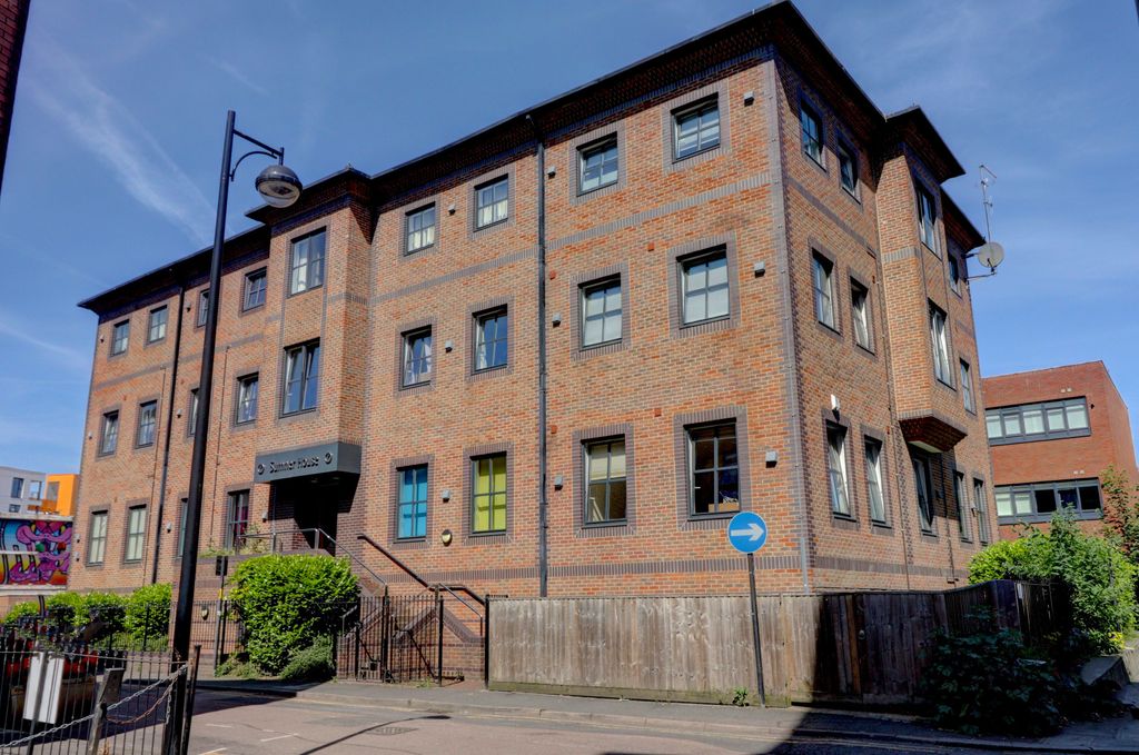 Property photo 1 of 9 Picture No. 12