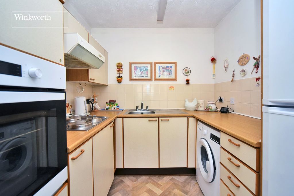 Property photo 3 of 14 Picture No. 05