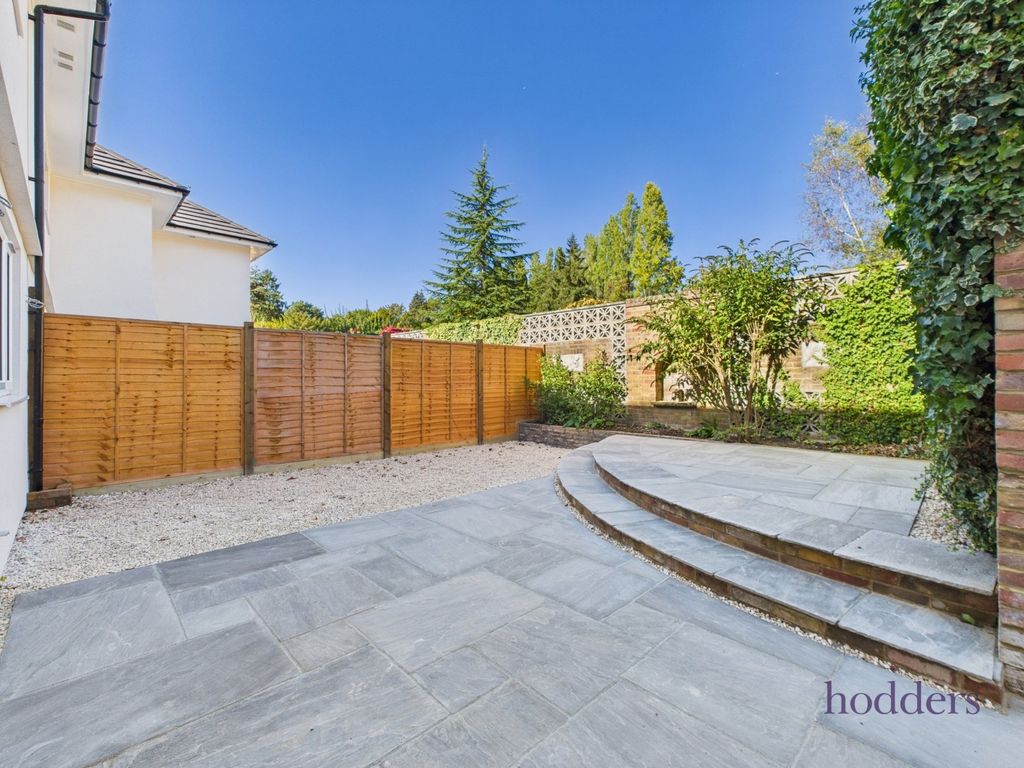 Property photo 2 of 35 Picture No. 10