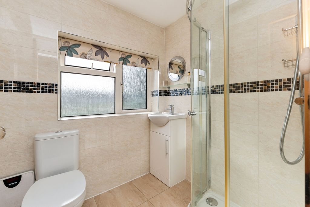 Additional image 17 of 3 bed semi-detached house for saleRomany Close, Letchworth Garden City SG6