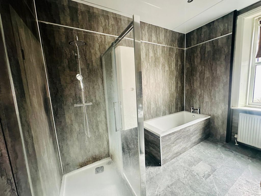 Property photo 3 of 5 Gallery