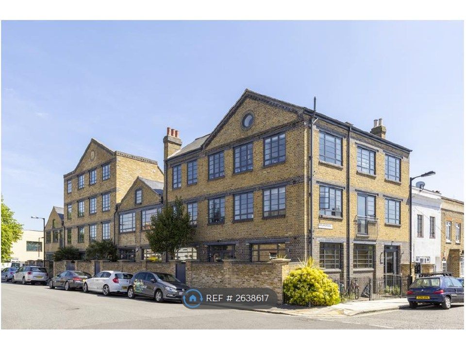 Property photo 1 of 12 Building