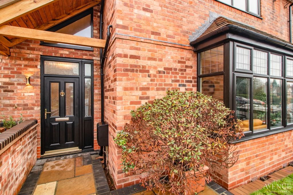 Property photo 2 of 48 4380733