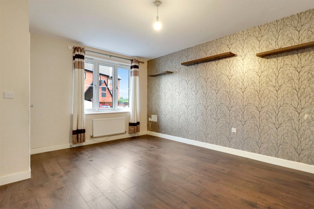 Property photo 3 of 13 Picture No. 05