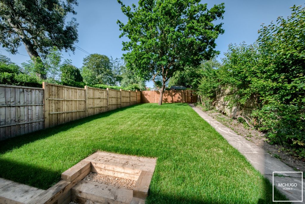 Property photo 2 of 16 Xh2A4993-Hdr(3)