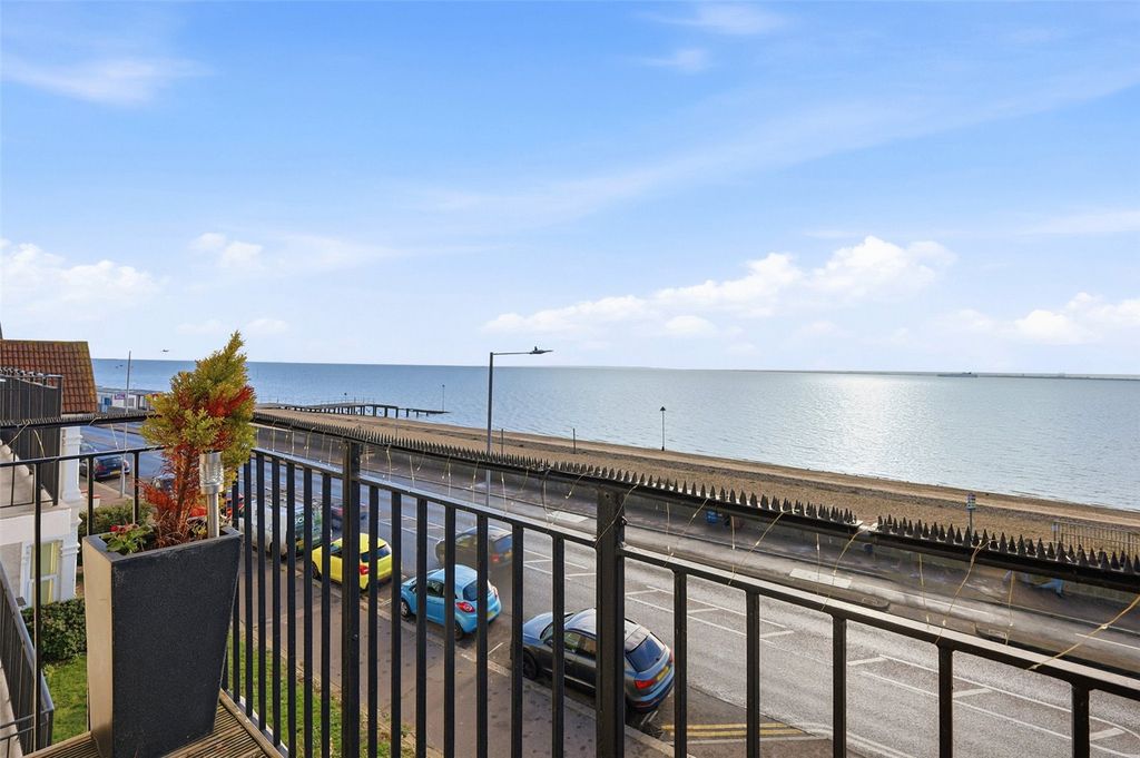 Property photo 2 of 14 Picture No. 19