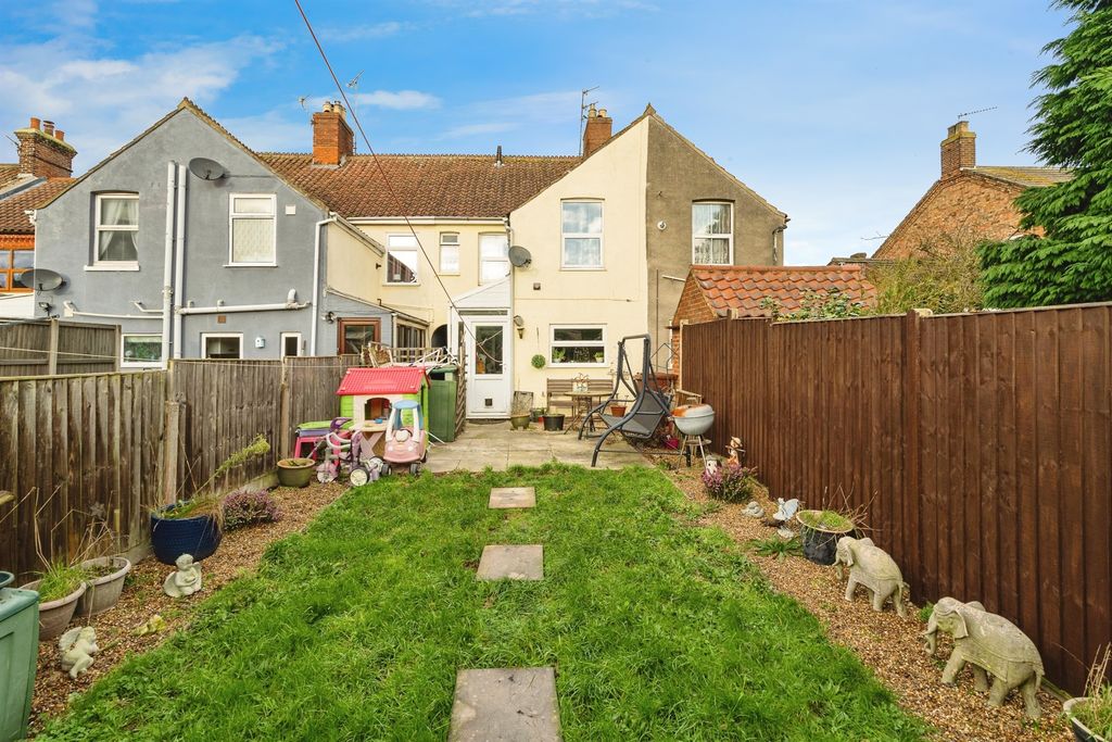 Property photo 3 of 13