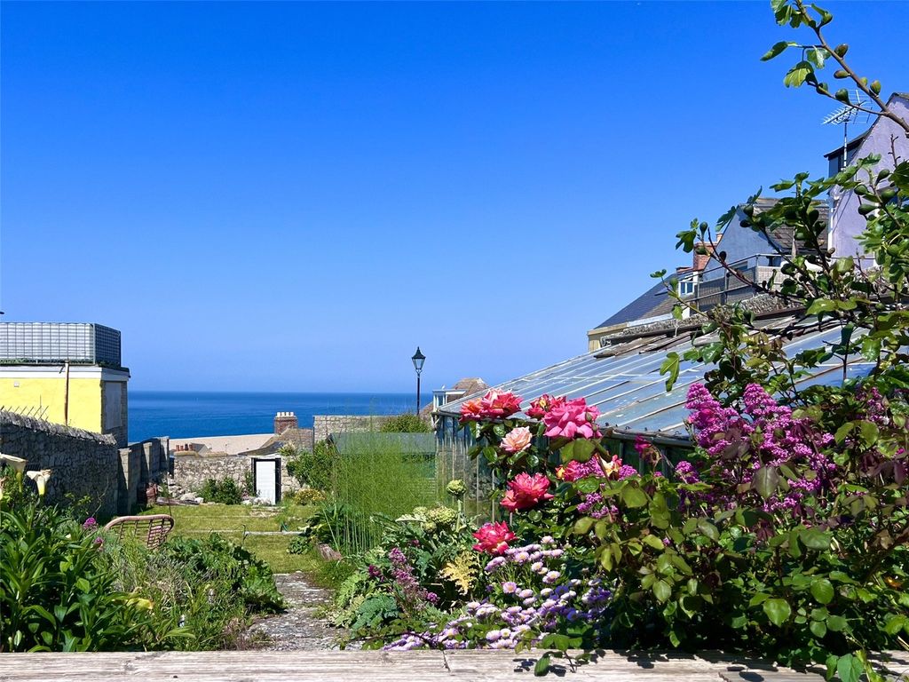 Additional image 18 of 5 bed terraced house for saleFortuneswell, Portland, Dorset DT5